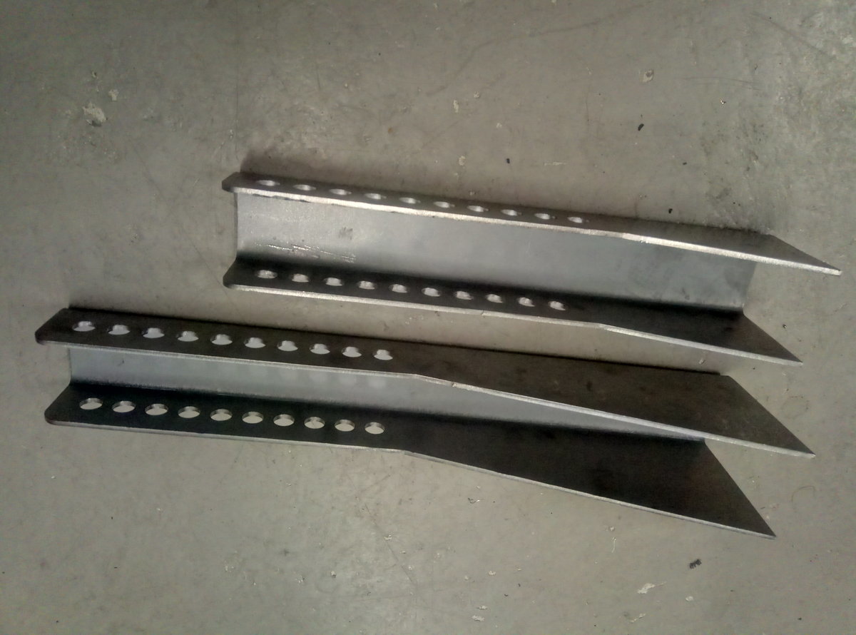 BMW E36 rear suspension arm fork